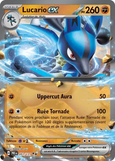 Lucario EX 051/131 de l’extension Évolutions Prismatiques, présentée chez Manga Cash à Ans, près de Liège.